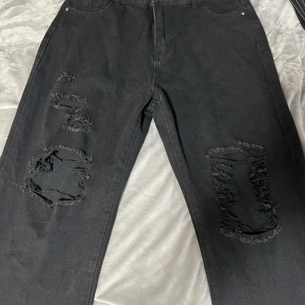 NWOT Shein Ripped Wide Leg Jeans